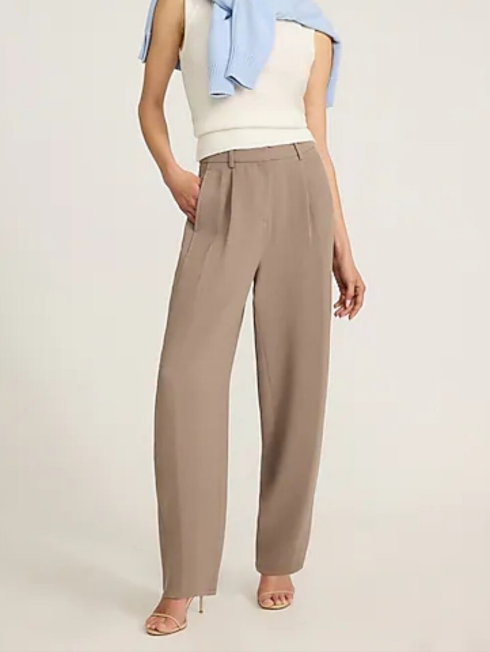 Express Barrel Leg Dress Pants in Mushroom SZ 6 Long - NWTs